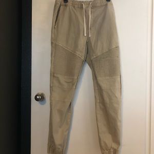 ⭐️⭐️3/$12 Sale for this item!⭐️⭐️ 
EAST POINTE Men’s Tan Moto Joggers, Size S